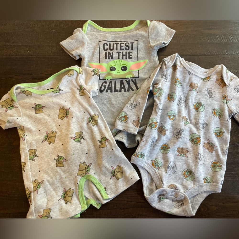 3 Baby Yoda Outfits 🛸